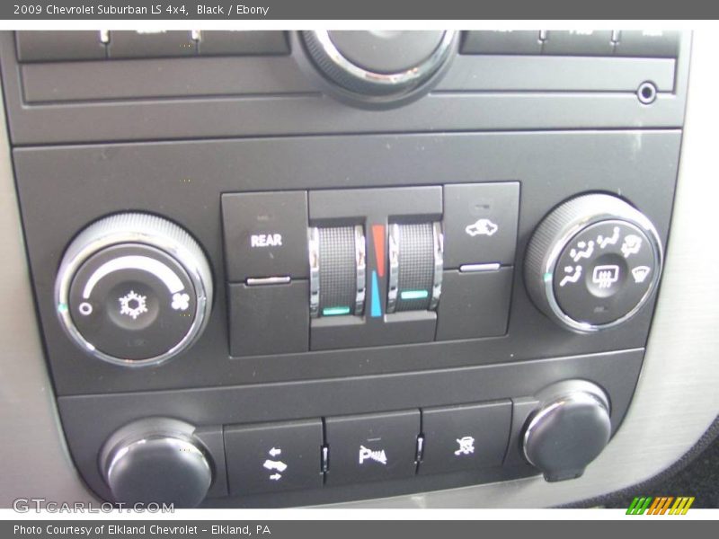 Black / Ebony 2009 Chevrolet Suburban LS 4x4