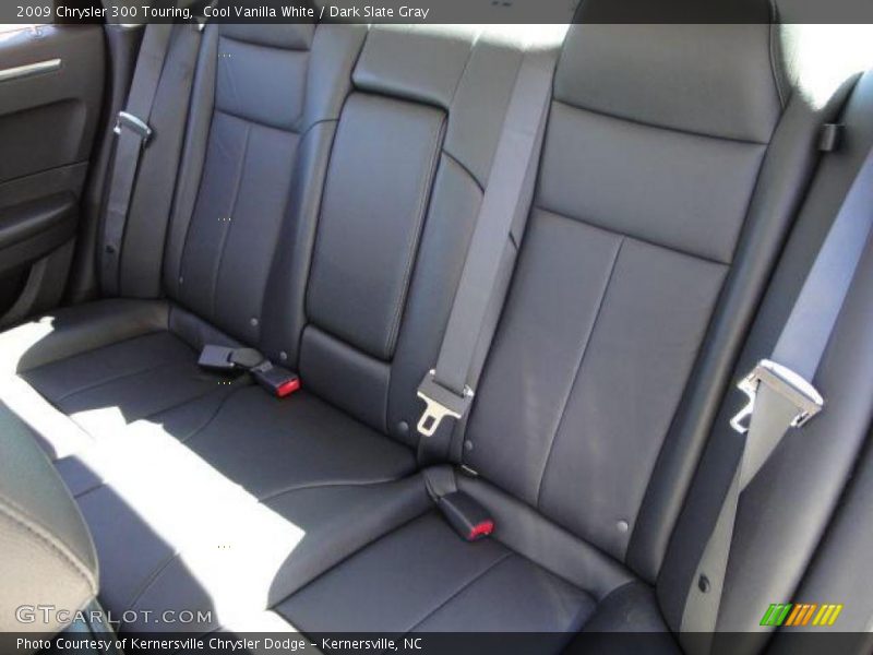 Cool Vanilla White / Dark Slate Gray 2009 Chrysler 300 Touring
