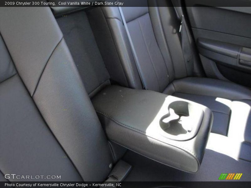 Cool Vanilla White / Dark Slate Gray 2009 Chrysler 300 Touring