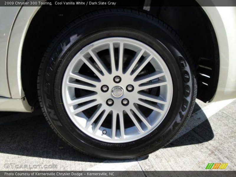 Cool Vanilla White / Dark Slate Gray 2009 Chrysler 300 Touring