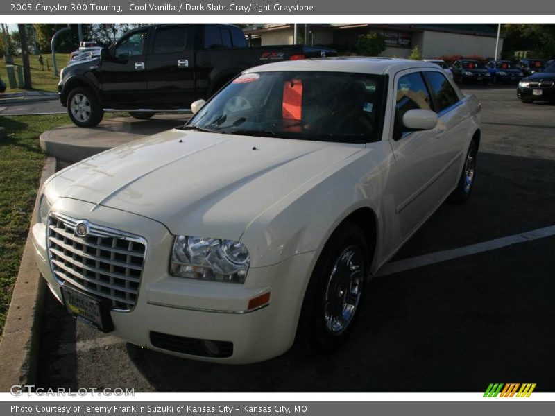 Cool Vanilla / Dark Slate Gray/Light Graystone 2005 Chrysler 300 Touring