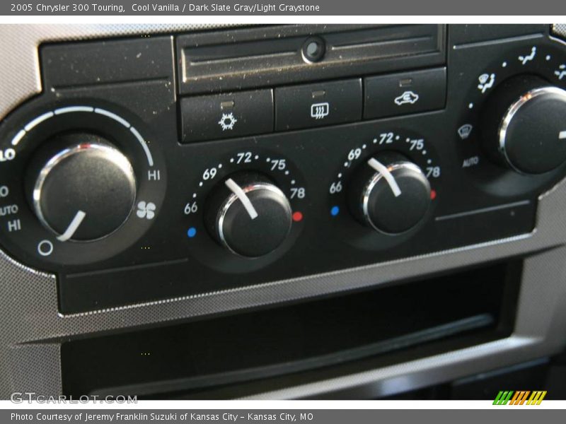 Cool Vanilla / Dark Slate Gray/Light Graystone 2005 Chrysler 300 Touring