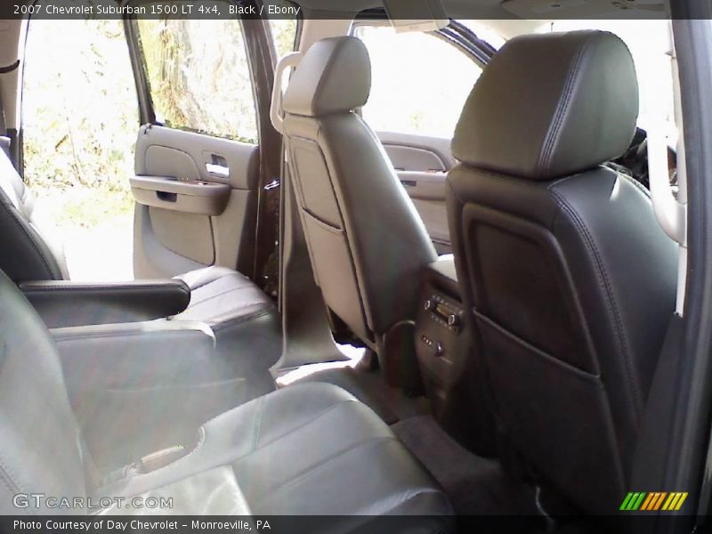 Black / Ebony 2007 Chevrolet Suburban 1500 LT 4x4