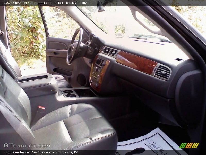 Black / Ebony 2007 Chevrolet Suburban 1500 LT 4x4