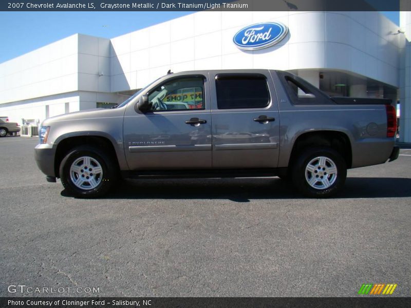 Graystone Metallic / Dark Titanium/Light Titanium 2007 Chevrolet Avalanche LS