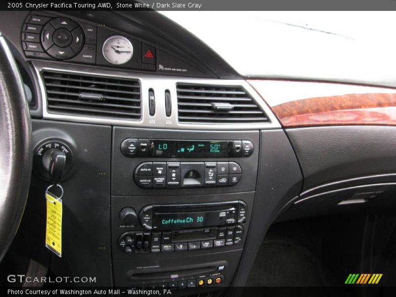 Stone White / Dark Slate Gray 2005 Chrysler Pacifica Touring AWD