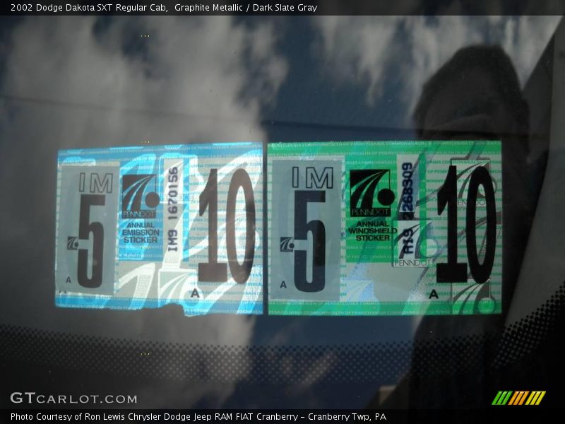 Graphite Metallic / Dark Slate Gray 2002 Dodge Dakota SXT Regular Cab