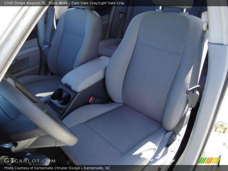 Stone White / Dark Slate Gray/Light Slate Gray 2006 Dodge Magnum SE