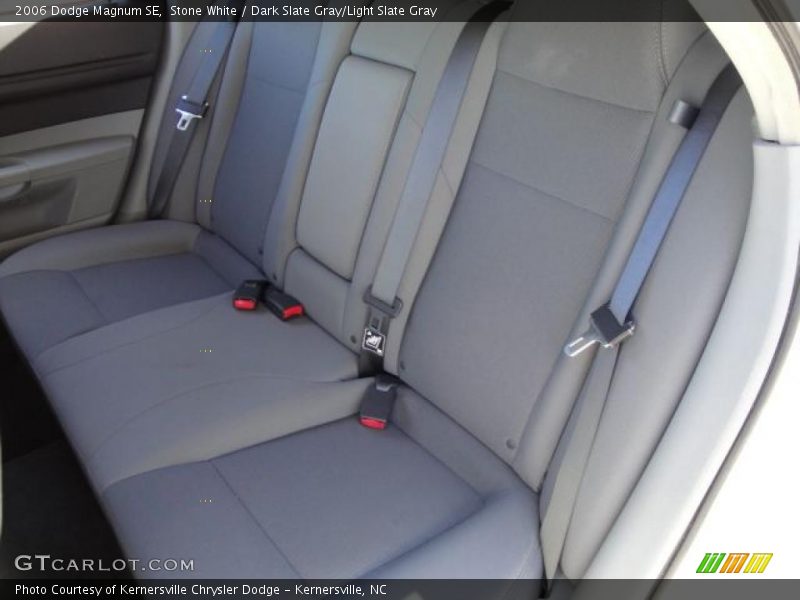 Stone White / Dark Slate Gray/Light Slate Gray 2006 Dodge Magnum SE