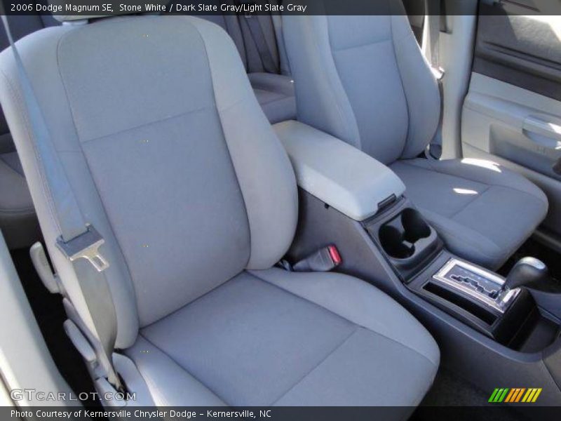 Stone White / Dark Slate Gray/Light Slate Gray 2006 Dodge Magnum SE