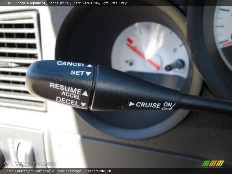 Stone White / Dark Slate Gray/Light Slate Gray 2006 Dodge Magnum SE