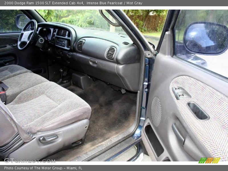 Intense Blue Pearlcoat / Mist Gray 2000 Dodge Ram 1500 SLT Extended Cab 4x4