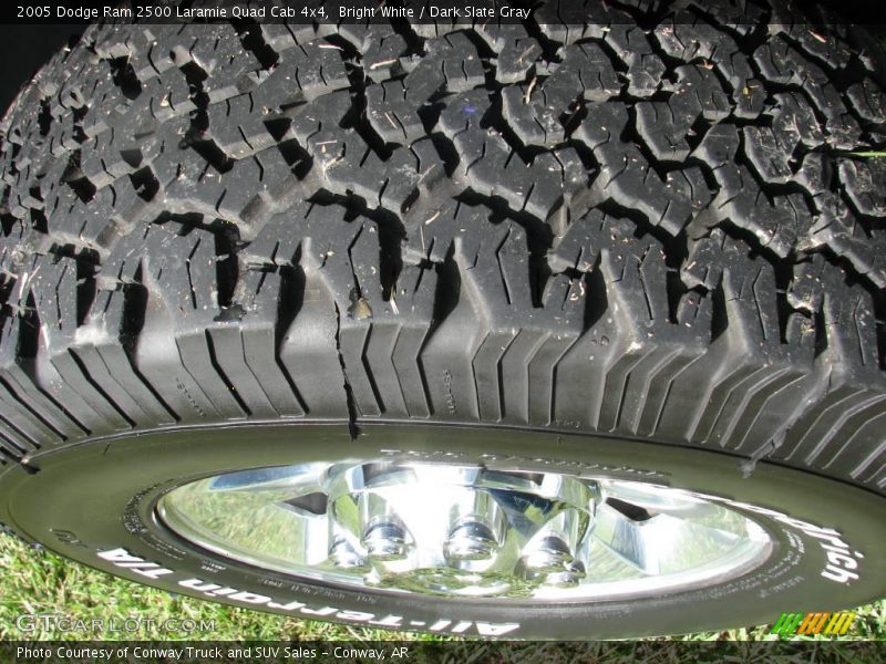 Bright White / Dark Slate Gray 2005 Dodge Ram 2500 Laramie Quad Cab 4x4