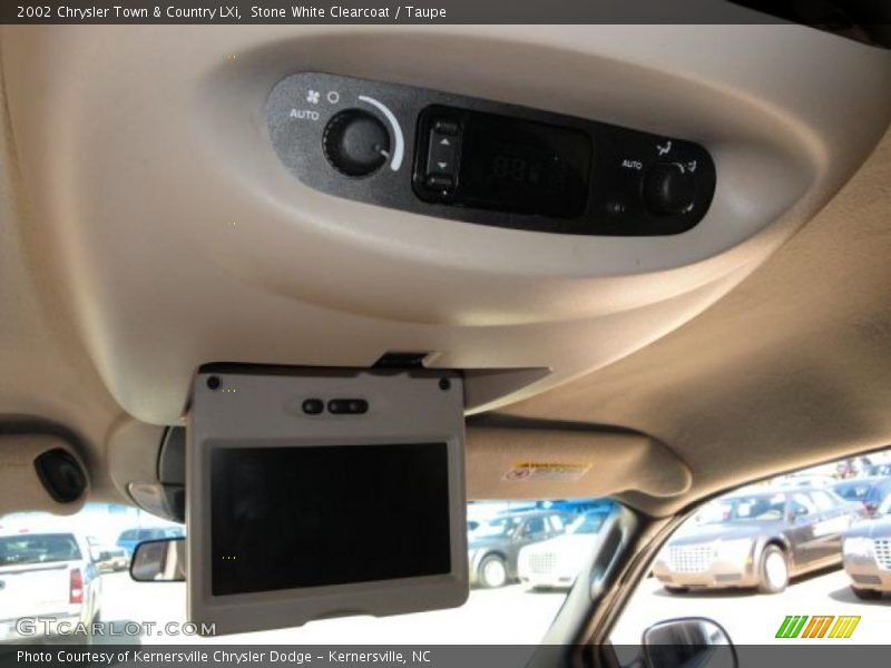 Stone White Clearcoat / Taupe 2002 Chrysler Town & Country LXi