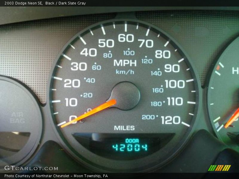 Black / Dark Slate Gray 2003 Dodge Neon SE
