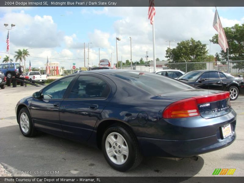 Midnight Blue Pearl / Dark Slate Gray 2004 Dodge Intrepid SE