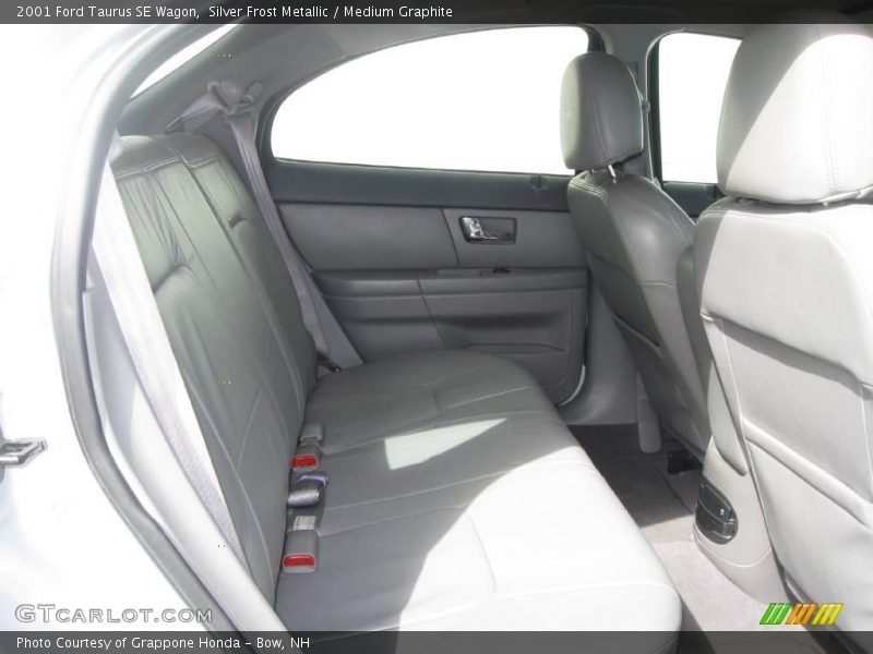 Silver Frost Metallic / Medium Graphite 2001 Ford Taurus SE Wagon