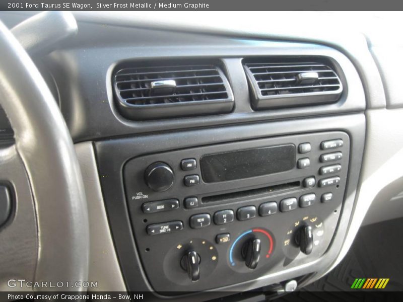 Silver Frost Metallic / Medium Graphite 2001 Ford Taurus SE Wagon
