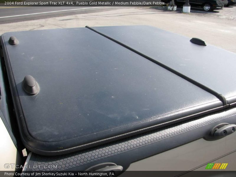 Pueblo Gold Metallic / Medium Pebble/Dark Pebble 2004 Ford Explorer Sport Trac XLT 4x4