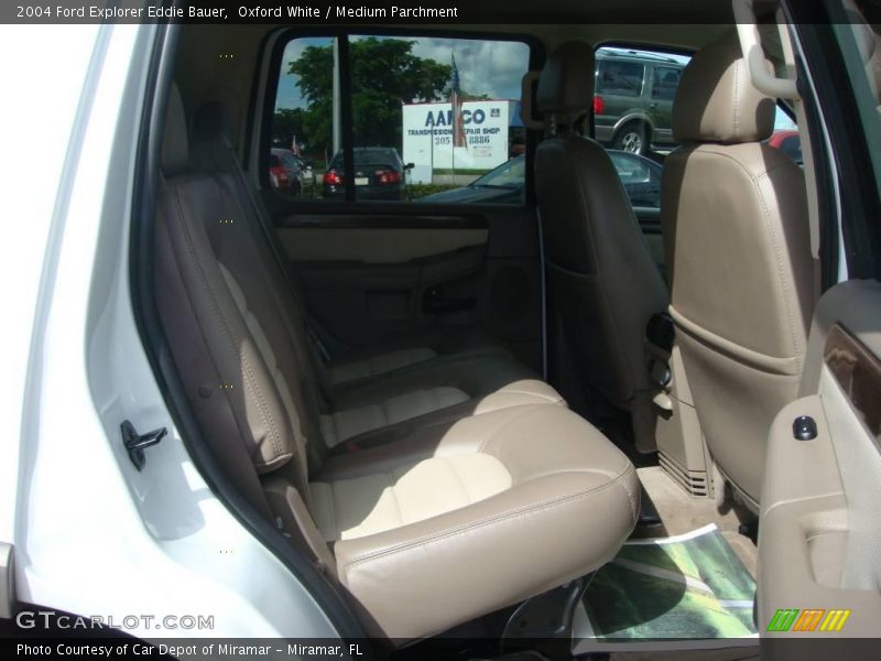Oxford White / Medium Parchment 2004 Ford Explorer Eddie Bauer