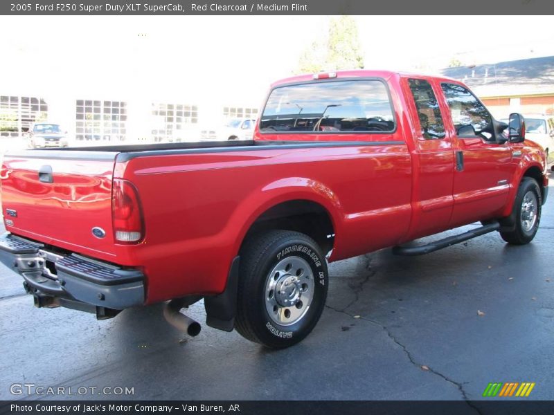 Red Clearcoat / Medium Flint 2005 Ford F250 Super Duty XLT SuperCab