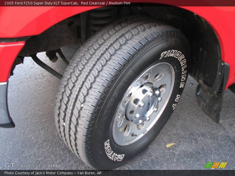 Red Clearcoat / Medium Flint 2005 Ford F250 Super Duty XLT SuperCab