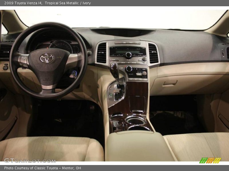 Tropical Sea Metallic / Ivory 2009 Toyota Venza I4