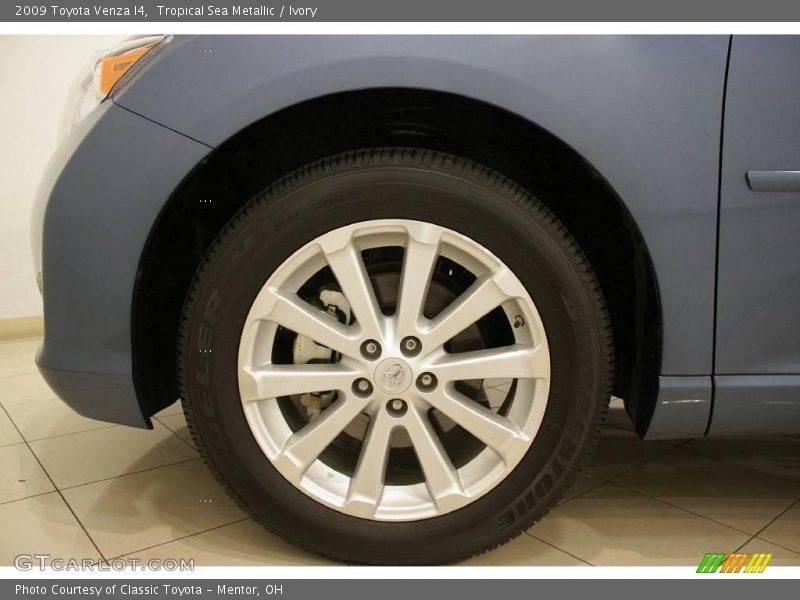 Tropical Sea Metallic / Ivory 2009 Toyota Venza I4