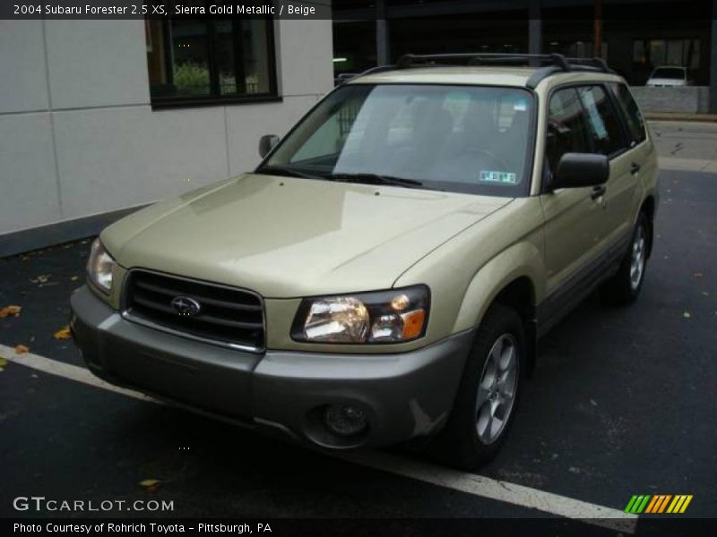 Sierra Gold Metallic / Beige 2004 Subaru Forester 2.5 XS