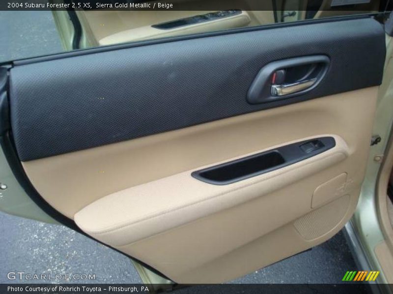 Sierra Gold Metallic / Beige 2004 Subaru Forester 2.5 XS