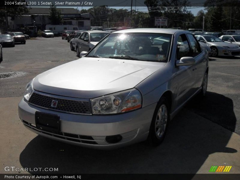 Silver Platinum / Gray 2004 Saturn L300 1 Sedan