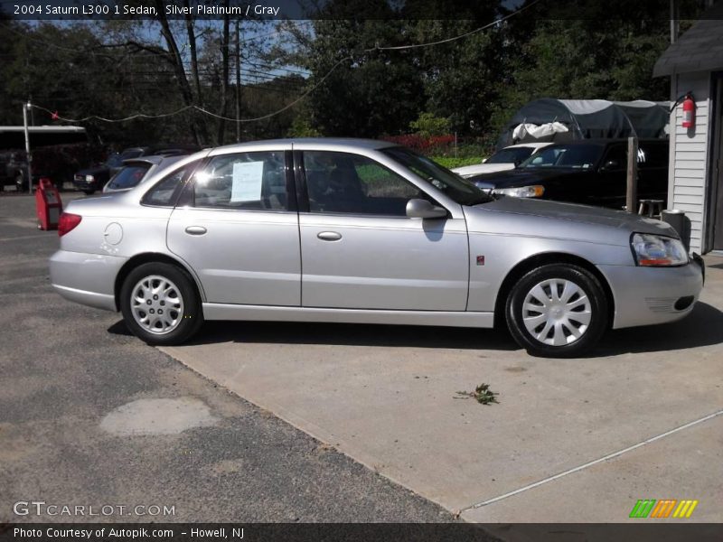 Silver Platinum / Gray 2004 Saturn L300 1 Sedan