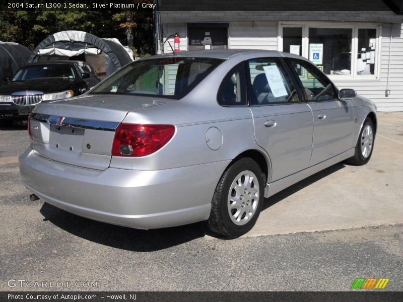 Silver Platinum / Gray 2004 Saturn L300 1 Sedan
