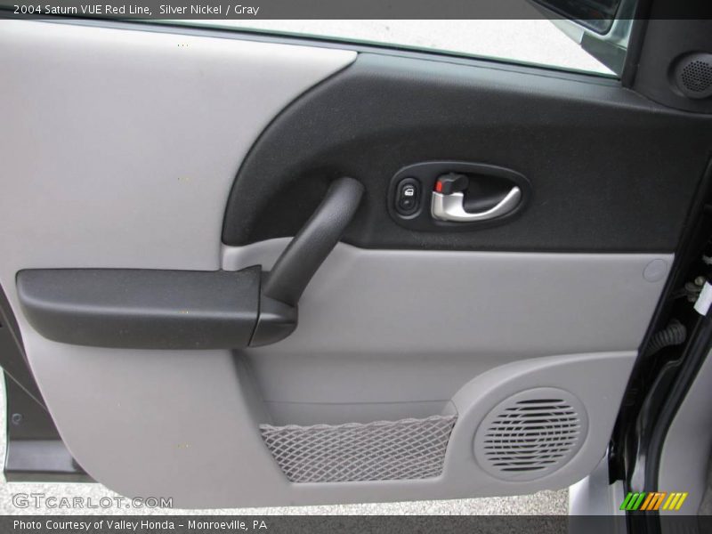 Silver Nickel / Gray 2004 Saturn VUE Red Line