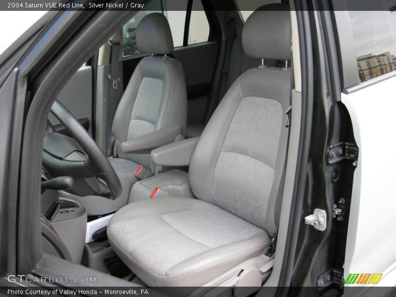 Silver Nickel / Gray 2004 Saturn VUE Red Line
