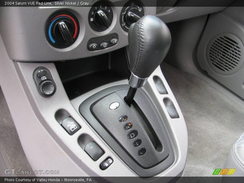 Silver Nickel / Gray 2004 Saturn VUE Red Line
