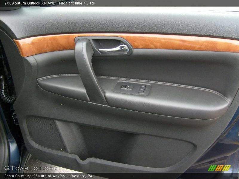 Midnight Blue / Black 2009 Saturn Outlook XR AWD