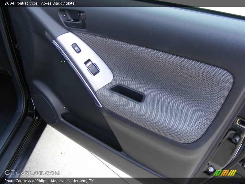 Abyss Black / Slate 2004 Pontiac Vibe