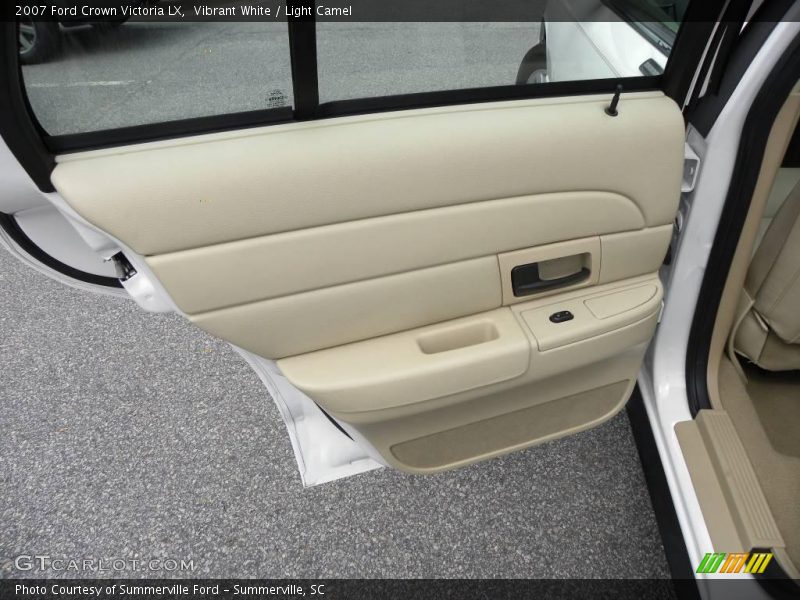 Vibrant White / Light Camel 2007 Ford Crown Victoria LX