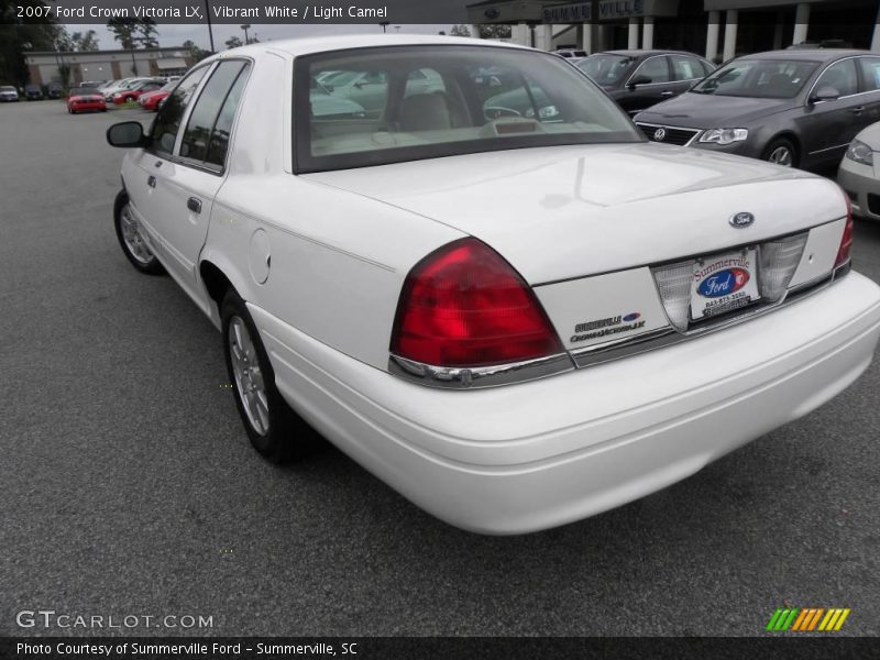 Vibrant White / Light Camel 2007 Ford Crown Victoria LX