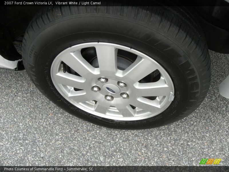 Vibrant White / Light Camel 2007 Ford Crown Victoria LX