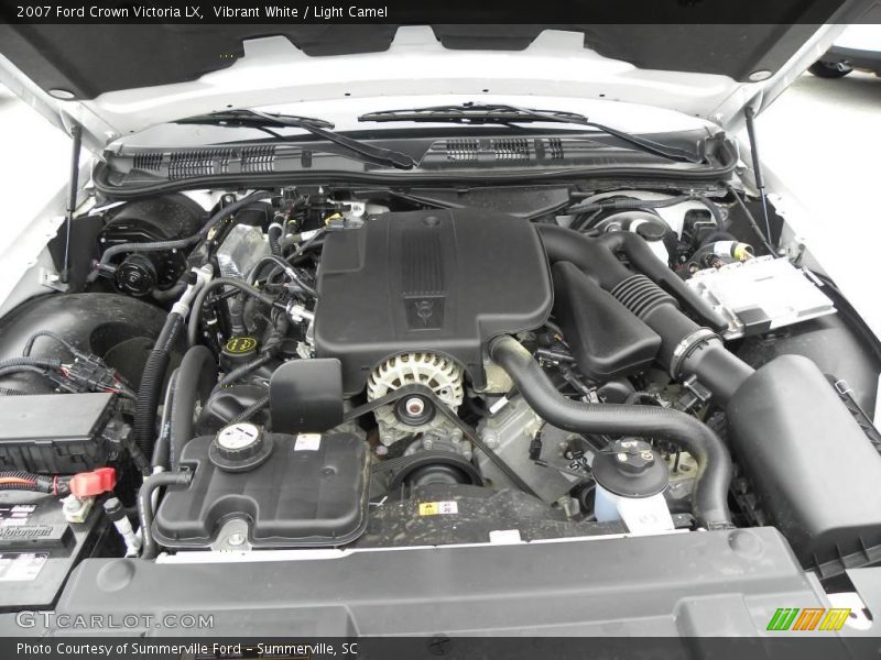 Vibrant White / Light Camel 2007 Ford Crown Victoria LX