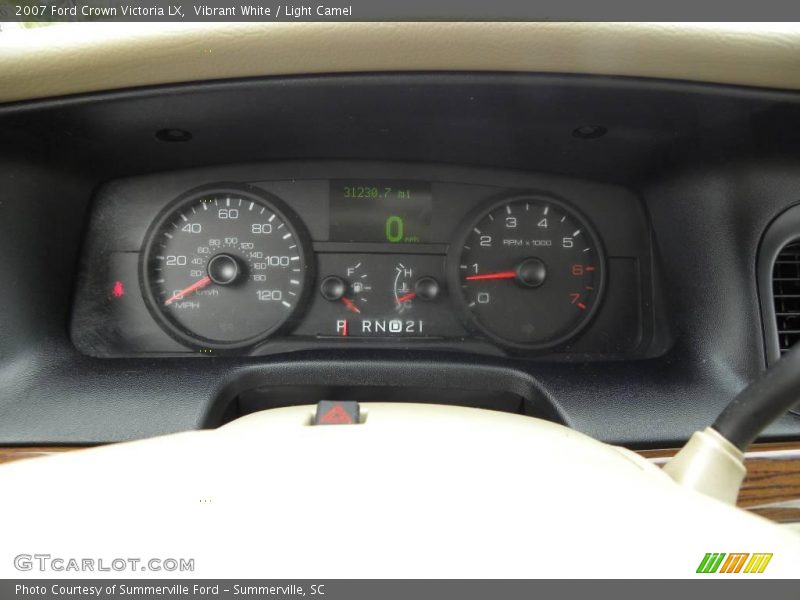 Vibrant White / Light Camel 2007 Ford Crown Victoria LX