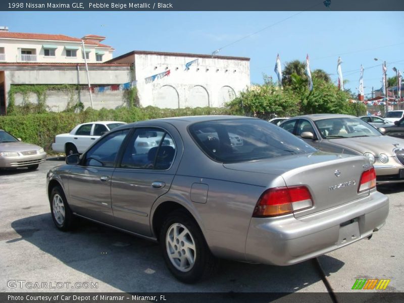 Pebble Beige Metallic / Black 1998 Nissan Maxima GLE