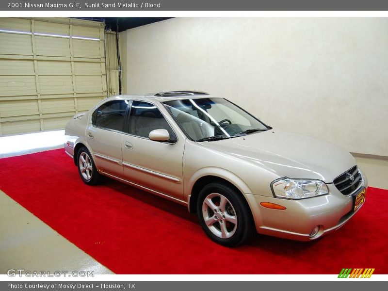 Sunlit Sand Metallic / Blond 2001 Nissan Maxima GLE