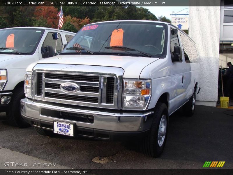 Oxford White / Medium Flint 2009 Ford E Series Van E350 Super Duty XL Extended Passenger