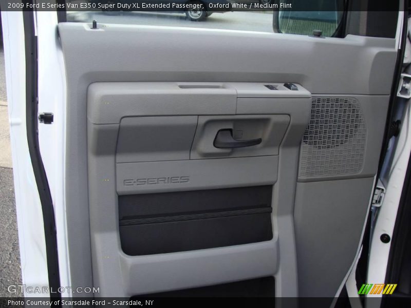 Oxford White / Medium Flint 2009 Ford E Series Van E350 Super Duty XL Extended Passenger