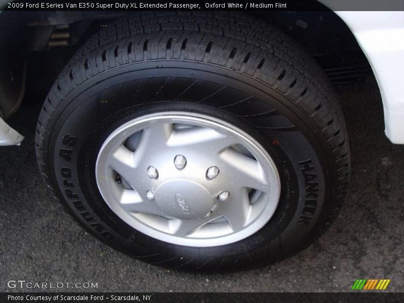 Oxford White / Medium Flint 2009 Ford E Series Van E350 Super Duty XL Extended Passenger