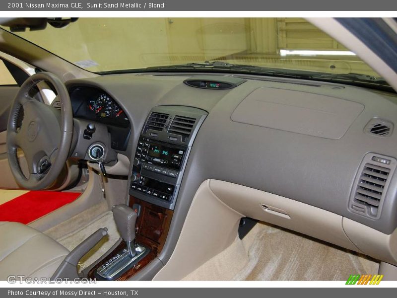 Sunlit Sand Metallic / Blond 2001 Nissan Maxima GLE