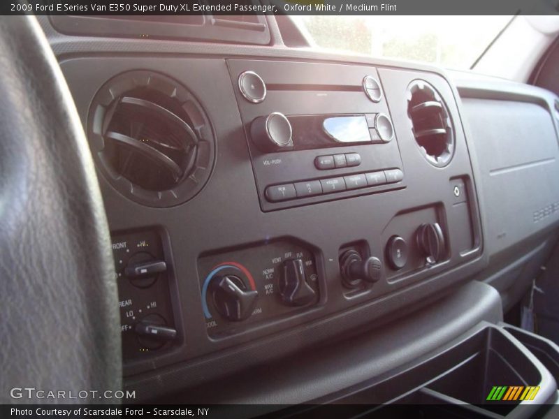 Oxford White / Medium Flint 2009 Ford E Series Van E350 Super Duty XL Extended Passenger